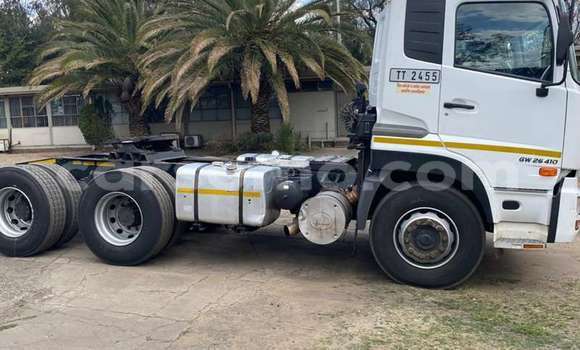 اشتري مستعمل Nissan UD White شاحنة في Maseru في Maseru اشتري مستعمل Nissan UD White شاحنة في Maseru في Maseru