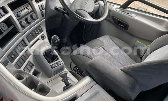 اشتري مستعمل Nissan UD White شاحنة في Maseru في Maseru اشتري مستعمل Nissan UD White شاحنة في Maseru في Maseru