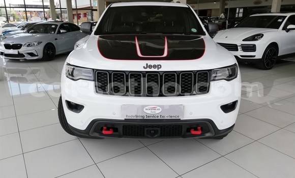 اشتري مستعمل Jeep Grand Cherokee White سيارة في Maseru في Maseru اشتري مستعمل Jeep Grand Cherokee White سيارة في Maseru في Maseru
