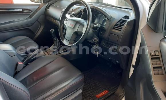 اشتري مستعمل Isuzu KB White سيارة في Maseru في Maseru اشتري مستعمل Isuzu KB White سيارة في Maseru في Maseru