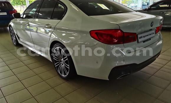 اشتري مستعمل BMW 5–Series White سيارة في Maseru في Maseru اشتري مستعمل BMW 5–Series White سيارة في Maseru في Maseru