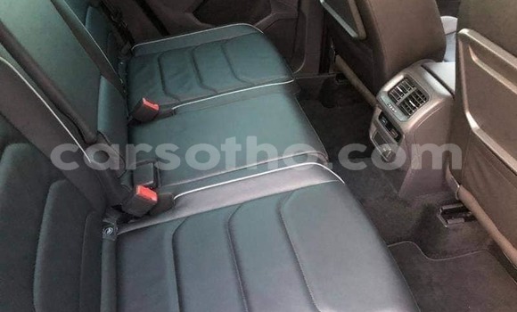 اشتري مستعمل Volkswagen Tiguan Blue سيارة في Maseru في Maseru اشتري مستعمل Volkswagen Tiguan Blue سيارة في Maseru في Maseru