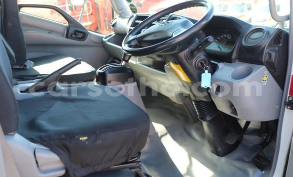 اشتري مستعمل Hino 300 Series White شاحنة في Maseru في Maseru اشتري مستعمل Hino 300 Series White شاحنة في Maseru في Maseru