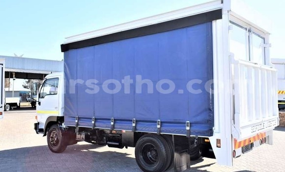اشتري مستعمل Nissan UD White شاحنة في Maseru في Maseru اشتري مستعمل Nissan UD White شاحنة في Maseru في Maseru