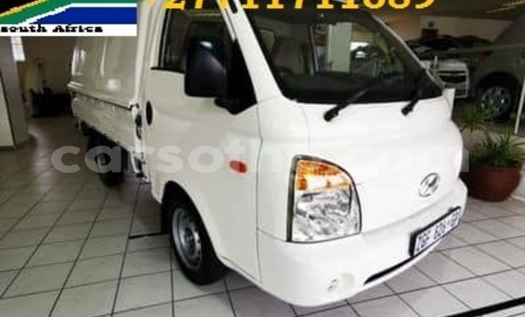 اشتري مستعمل Hyundai H200 White سيارة في Maseru في Maseru اشتري مستعمل Hyundai H200 White سيارة في Maseru في Maseru