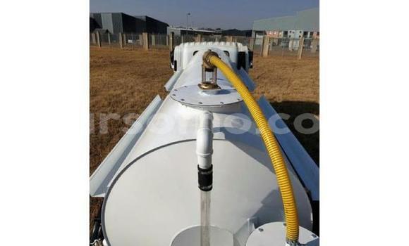 Buy Used Isuzu FTR 850 White Truck in Hlotse in Leribe Buy Used Isuzu FTR 850 White Truck in Hlotse in Leribe