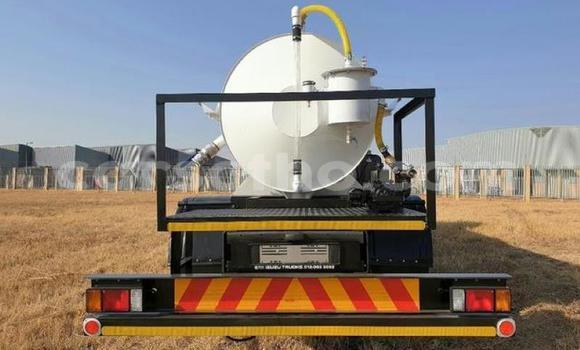 Buy Used Isuzu FTR 850 White Truck in Hlotse in Leribe Buy Used Isuzu FTR 850 White Truck in Hlotse in Leribe