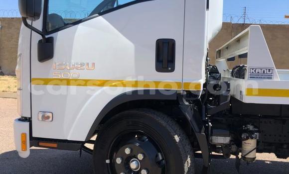 Buy Used Isuzu FVZ White Truck in Mafeteng in Mafeteng Buy Used Isuzu FVZ White Truck in Mafeteng in Mafeteng
