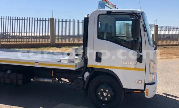 Buy Used Isuzu FVZ White Truck in Mafeteng in Mafeteng Buy Used Isuzu FVZ White Truck in Mafeteng in Mafeteng