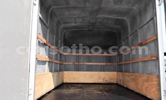 اشتري مستعمل Toyota Dyna White شاحنة في Maseru في Maseru اشتري مستعمل Toyota Dyna White شاحنة في Maseru في Maseru