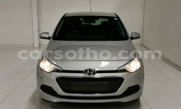 Acheter Occasion Voiture Hyundai i20 Gris à Hlotse, Leribe Acheter Occasion Voiture Hyundai i20 Gris à Hlotse, Leribe