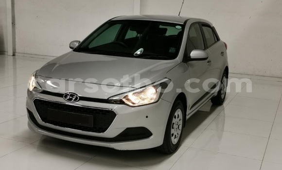 Acheter Occasion Voiture Hyundai i20 Gris à Hlotse, Leribe Acheter Occasion Voiture Hyundai i20 Gris à Hlotse, Leribe