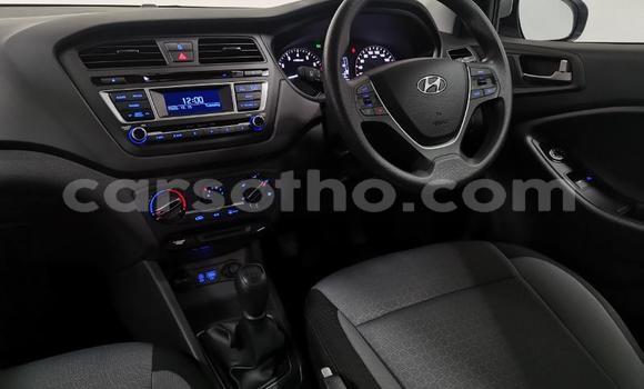 Acheter Occasion Voiture Hyundai i20 Gris à Hlotse, Leribe Acheter Occasion Voiture Hyundai i20 Gris à Hlotse, Leribe