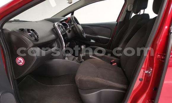 Sayi Na hannu Renault Clio Beige Mota in Maseru a Maseru Sayi Na hannu Renault Clio Beige Mota in Maseru a Maseru