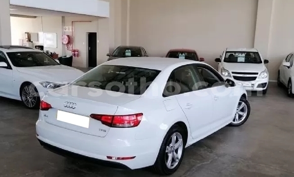 Sayi Na hannu Audi A4 White Mota in Maseru a Maseru Sayi Na hannu Audi A4 White Mota in Maseru a Maseru
