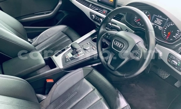Sayi Na hannu Audi A4 White Mota in Maseru a Maseru Sayi Na hannu Audi A4 White Mota in Maseru a Maseru
