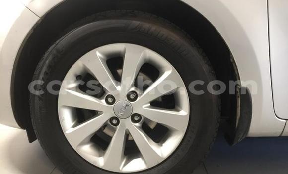 Sayi Na hannu Hyundai i20 Silver Mota in Maseru a Maseru Sayi Na hannu Hyundai i20 Silver Mota in Maseru a Maseru
