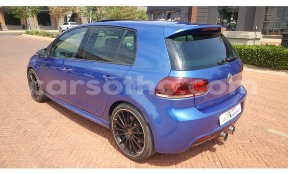 Buy Used Volkswagen Golf Blue Car in Maputsoe in Leribe Buy Used Volkswagen Golf Blue Car in Maputsoe in Leribe