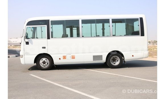 اشتري Imported Nissan Evalia White شاحنة في Import - Dubai في Maseru اشتري Imported Nissan Evalia White شاحنة في Import - Dubai في Maseru