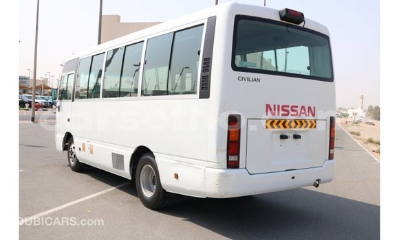 اشتري Imported Nissan Evalia White شاحنة في Import - Dubai في Maseru اشتري Imported Nissan Evalia White شاحنة في Import - Dubai في Maseru