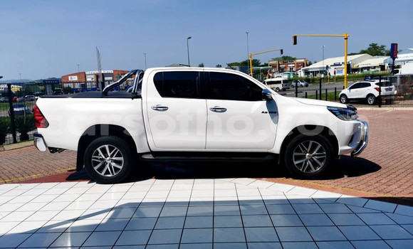 Buy Used Toyota Hilux White Car in Maputsoe in Leribe Buy Used Toyota Hilux White Car in Maputsoe in Leribe