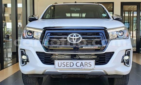 Buy Used Toyota Hilux White Car in Maputsoa in Leribe Buy Used Toyota Hilux White Car in Maputsoa in Leribe