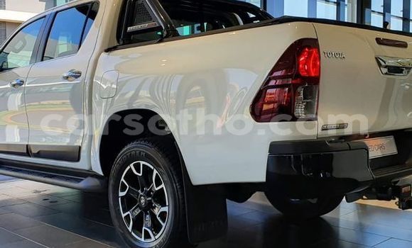 Buy Used Toyota Hilux White Car in Maputsoa in Leribe Buy Used Toyota Hilux White Car in Maputsoa in Leribe