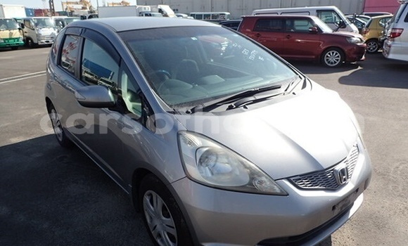 Buy Used Honda FIT Silver Car in Maputsoa in Leribe Buy Used Honda FIT Silver Car in Maputsoa in Leribe