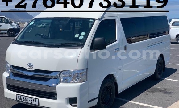 Sayi Na hannu Toyota 4Runner White Mota in Maseru a Maseru Sayi Na hannu Toyota 4Runner White Mota in Maseru a Maseru