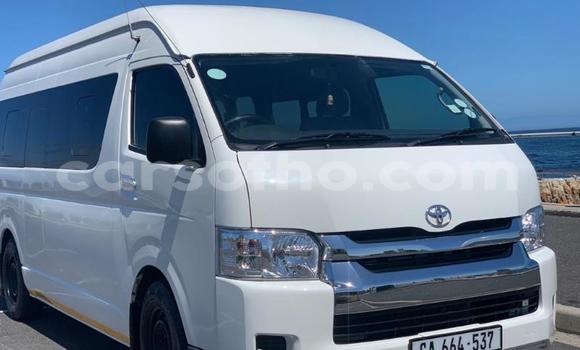 Sayi Na hannu Toyota 4Runner White Mota in Maseru a Maseru Sayi Na hannu Toyota 4Runner White Mota in Maseru a Maseru