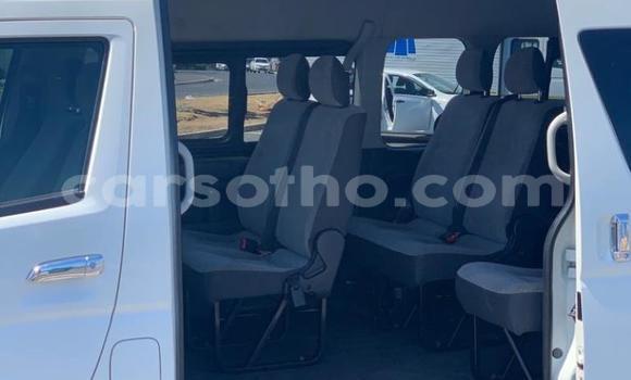 Sayi Na hannu Toyota 4Runner White Mota in Maseru a Maseru Sayi Na hannu Toyota 4Runner White Mota in Maseru a Maseru