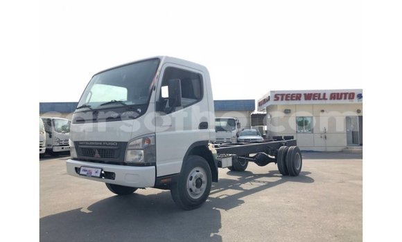 Acheter Import Utilitaire Mitsubishi L400 Blanc à Import - Dubai, Maseru Acheter Import Utilitaire Mitsubishi L400 Blanc à Import - Dubai, Maseru
