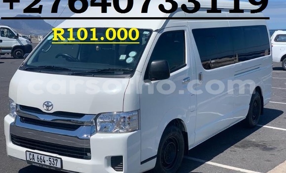 Sayi Na hannu Toyota 4Runner White Mota in Maseru a Maseru Sayi Na hannu Toyota 4Runner White Mota in Maseru a Maseru