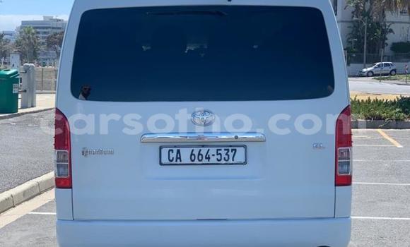 Sayi Na hannu Toyota 4Runner White Mota in Maseru a Maseru Sayi Na hannu Toyota 4Runner White Mota in Maseru a Maseru