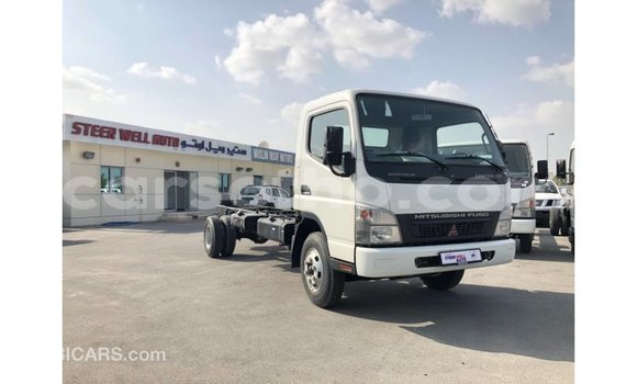 Acheter Import Utilitaire Mitsubishi L400 Blanc à Import - Dubai, Maseru Acheter Import Utilitaire Mitsubishi L400 Blanc à Import - Dubai, Maseru