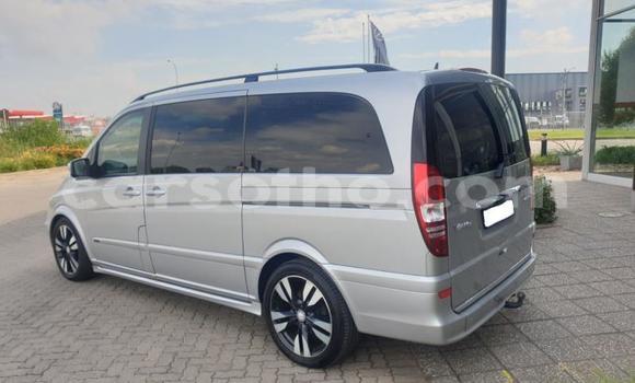 Sayi Na hannu Mercedes Viano Silver Mota in Maseru a Maseru Sayi Na hannu Mercedes Viano Silver Mota in Maseru a Maseru