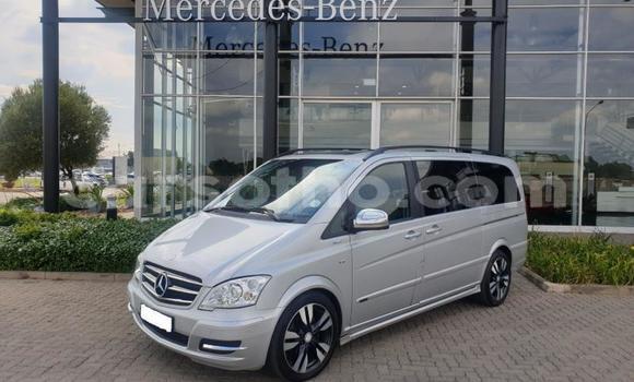 Sayi Na hannu Mercedes Viano Silver Mota in Maseru a Maseru Sayi Na hannu Mercedes Viano Silver Mota in Maseru a Maseru