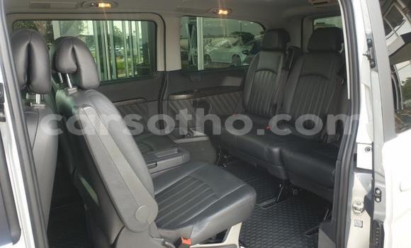 Sayi Na hannu Mercedes Viano Silver Mota in Maseru a Maseru Sayi Na hannu Mercedes Viano Silver Mota in Maseru a Maseru