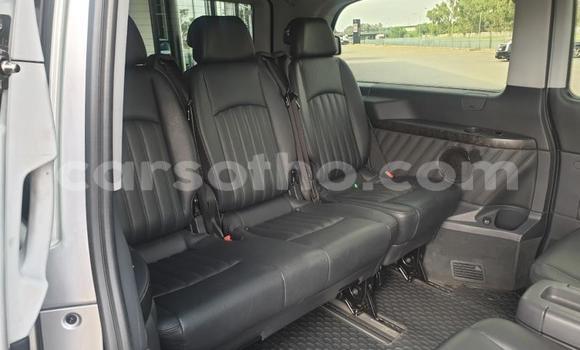 Sayi Na hannu Mercedes Viano Silver Mota in Maseru a Maseru Sayi Na hannu Mercedes Viano Silver Mota in Maseru a Maseru