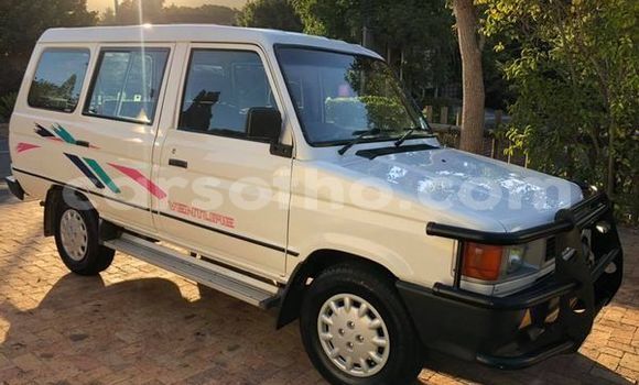 اشتري مستعمل Toyota Venza White سيارة في Maputsoe في Leribe اشتري مستعمل Toyota Venza White سيارة في Maputsoe في Leribe