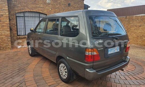 Buy Used Toyota Comfort Red Car in Mafeteng in Mafeteng Buy Used Toyota Comfort Red Car in Mafeteng in Mafeteng