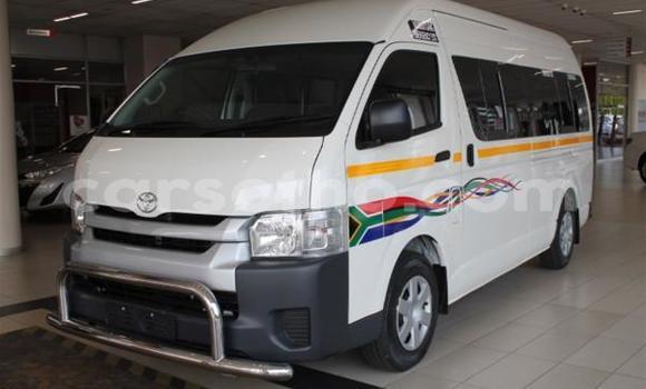 Buy Used Toyota Hiace Green Car in Butha–Buthe in Thaba-Tseka Buy Used Toyota Hiace Green Car in Butha–Buthe in Thaba-Tseka
