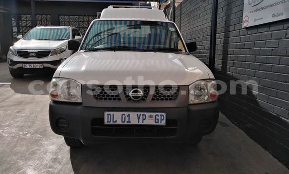 Buy Used Nissan NP 300 Green Car in Mohale's Hoek in Mohale's Hoek Buy Used Nissan NP 300 Green Car in Mohale's Hoek in Mohale's Hoek