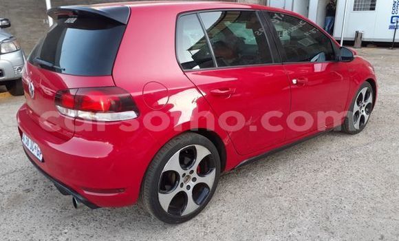 اشتري مستعمل Volkswagen Golf Red سيارة في Maputsoe في Leribe اشتري مستعمل Volkswagen Golf Red سيارة في Maputsoe في Leribe
