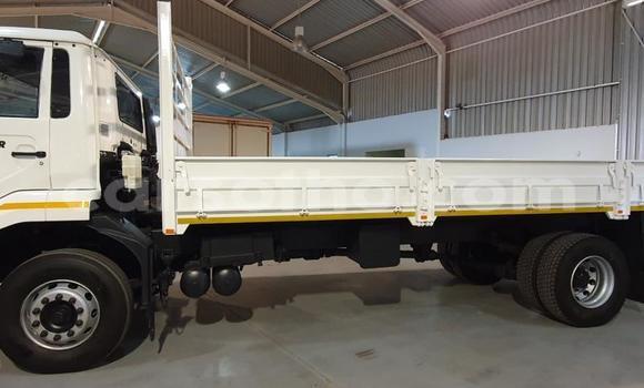 اشتري مستعمل Hino 300 Series White شاحنة في Maseru في Maseru اشتري مستعمل Hino 300 Series White شاحنة في Maseru في Maseru