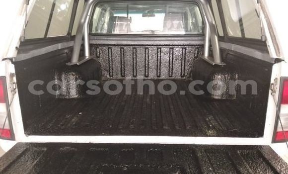 Buy Used Nissan NP 300 Green Car in Mohale's Hoek in Mohale's Hoek Buy Used Nissan NP 300 Green Car in Mohale's Hoek in Mohale's Hoek