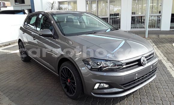 Sayi Na hannu Volkswagen Polo Silver Mota in Hlotse a Leribe Sayi Na hannu Volkswagen Polo Silver Mota in Hlotse a Leribe