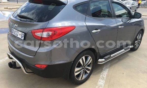 اشتري مستعمل Hyundai ix35 Red سيارة في Maputsoe في Leribe اشتري مستعمل Hyundai ix35 Red سيارة في Maputsoe في Leribe