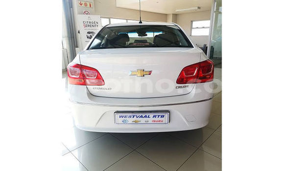 Buy Used Chevrolet Cruze White Car in Mohale's Hoek in Mohale's Hoek Buy Used Chevrolet Cruze White Car in Mohale's Hoek in Mohale's Hoek