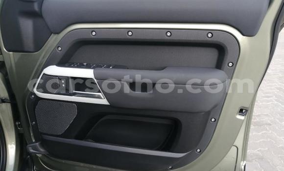 Acheter Occasion Voiture Land Rover Defender Beige à Maputsoe, Leribe Acheter Occasion Voiture Land Rover Defender Beige à Maputsoe, Leribe